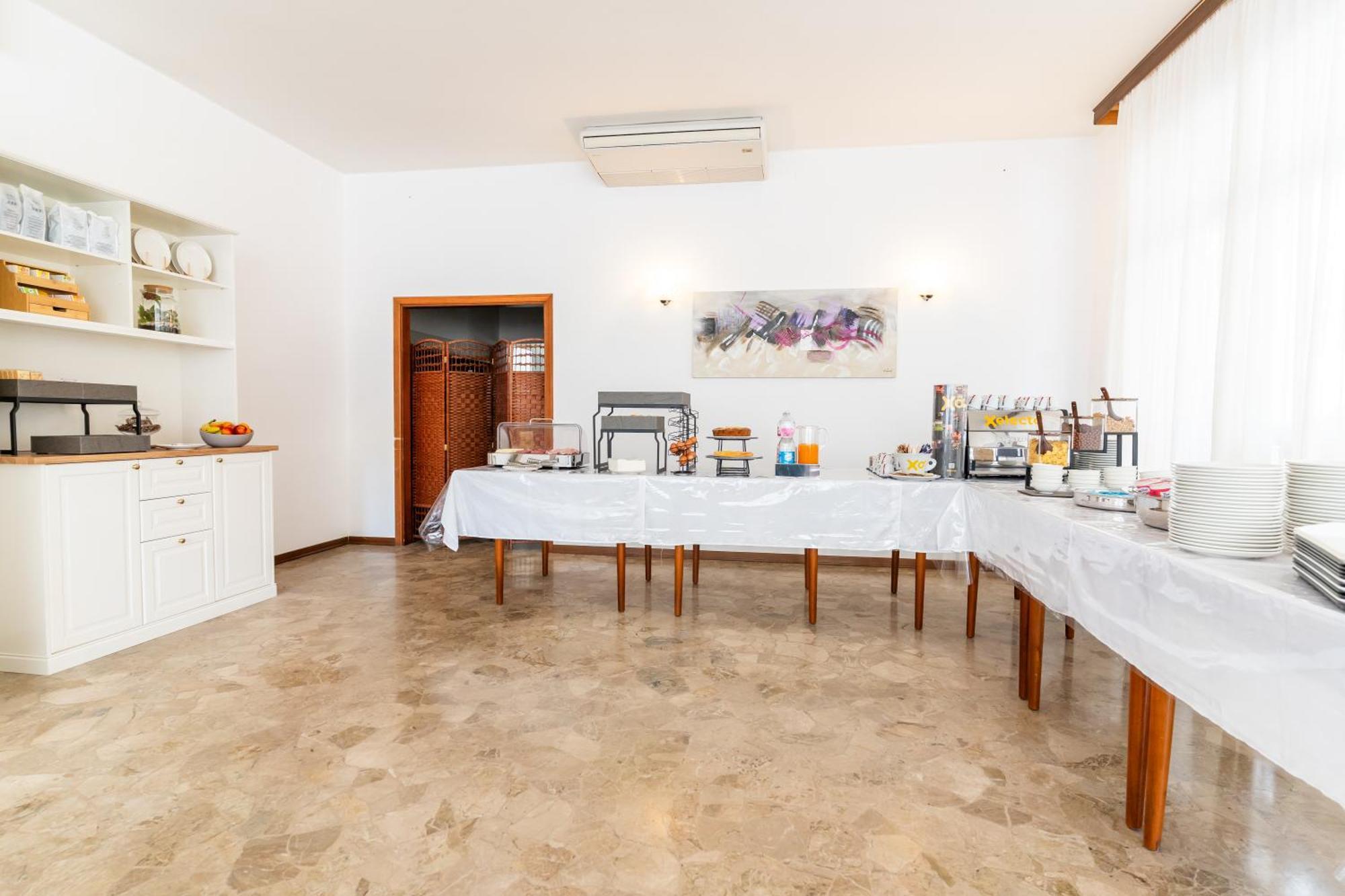 Hotel Ischia Римини Экстерьер фото